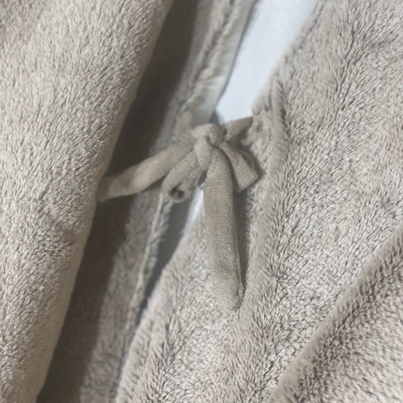 Berkshire Home Tree Skirt - Picture 2 of 4